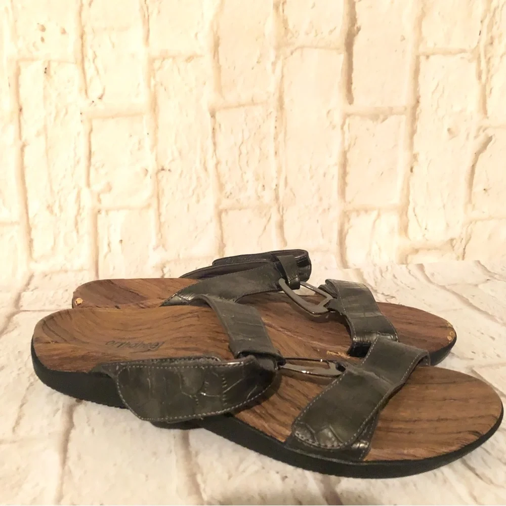 Othaheel Womens Flat Flip Flop Sandals Sz 11